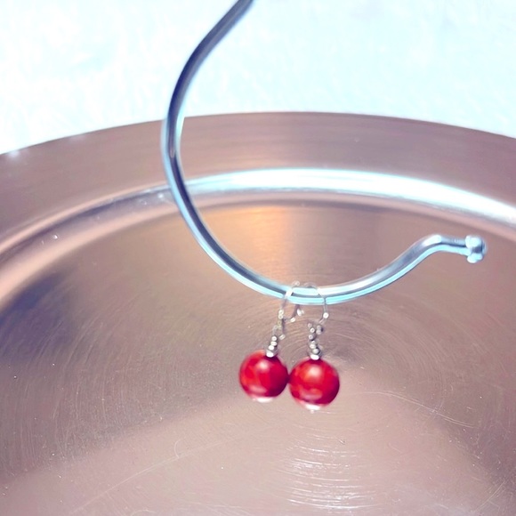 💎Red ball earrings add a pop to any outfit❣️ - Picture 4 of 4
